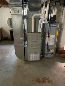 Furnace and hot water tank 